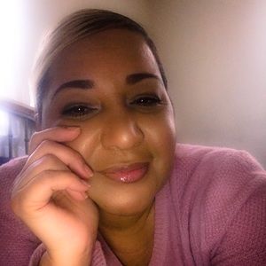 Meet your Posher, Eloisa